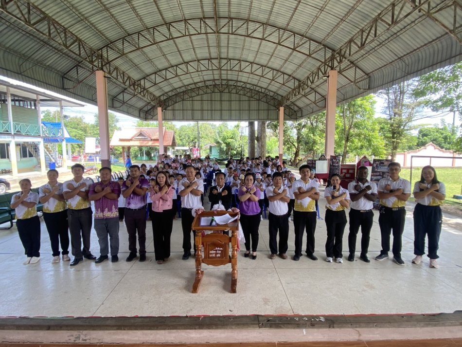 วันที่ 24 กรกฎาคม 2569 เวลา 09.30 น. เทศบาลตำบลสาวแห ร่วมกับโรงเรียนสาวแหวิทยา โดยนายชนะชาญ ศรีปัญญา นายกเทศมนตรีตำบลสาวแห มอบหมายให้นายพุททอง สุวรรณสุด รองนายกฯ เป็นประธานเปิดโครงการป้องกันและแก้ไขปัญหายาเสพติดในสถานศึกษา ประจำปีงบประมาณ 2569 โดยมีกลุ่มเป้าหมายคือเด็กนักเรียน เพื่อสร้างภูมิคุ้มกันทางจิตใจให้นักเรียน, ให้ความรู้เรื่องพิษภัยของยาเสพติด, และเฝ้าระวังไม่ให้เด็กเข้าไปยุ่งเกี่ยว ณ โรงเรียนสาวแหวิทยา